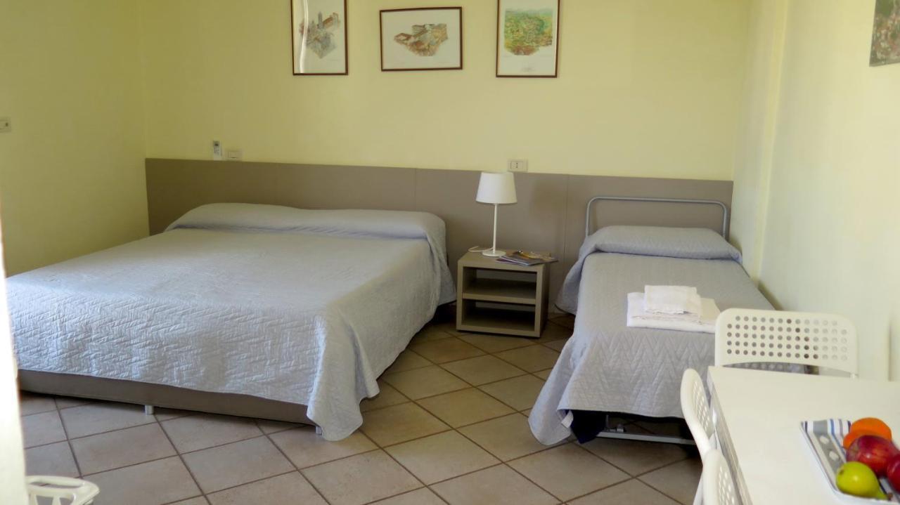 קסטליונה דלה פסקאיה Residenza Turistico Alberghiera Corallo מראה חיצוני תמונה
