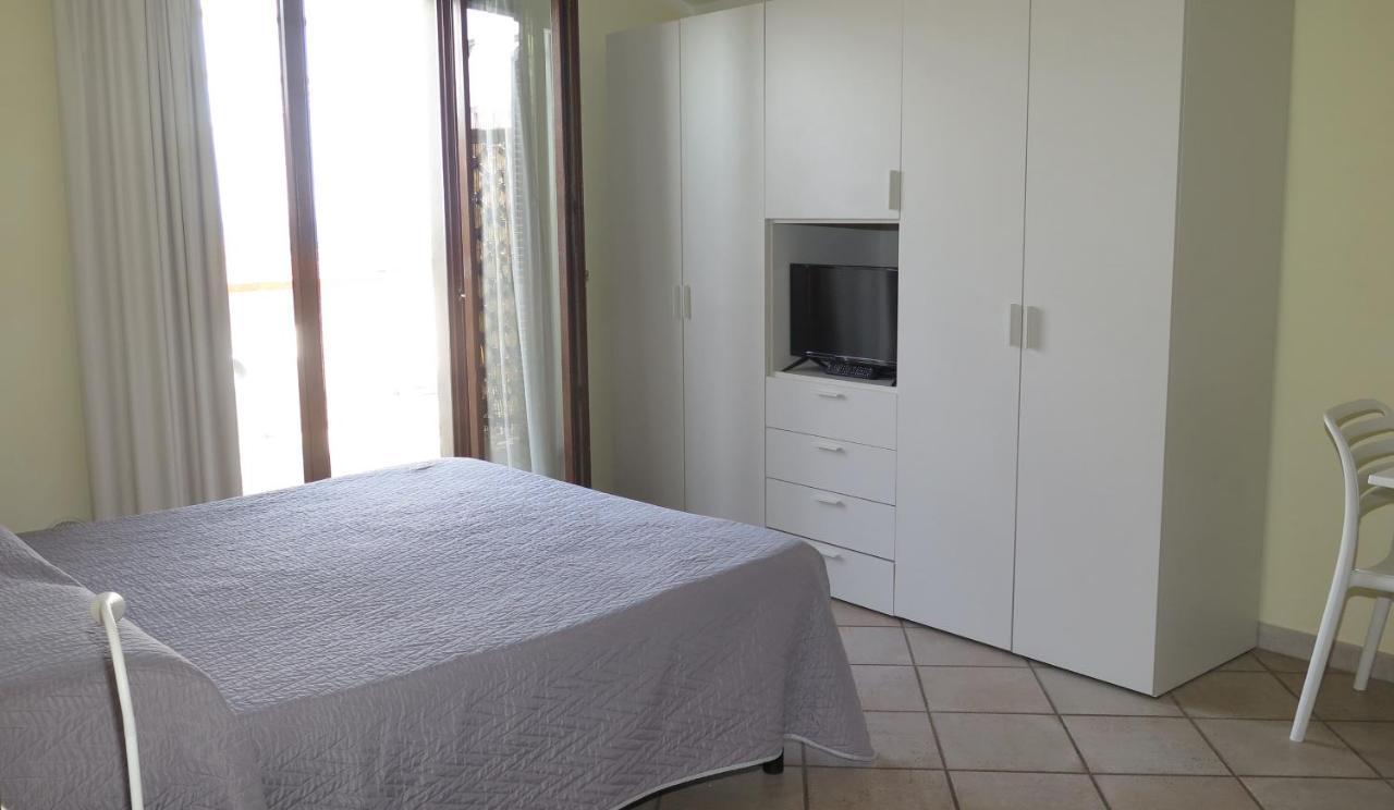 קסטליונה דלה פסקאיה Residenza Turistico Alberghiera Corallo מראה חיצוני תמונה