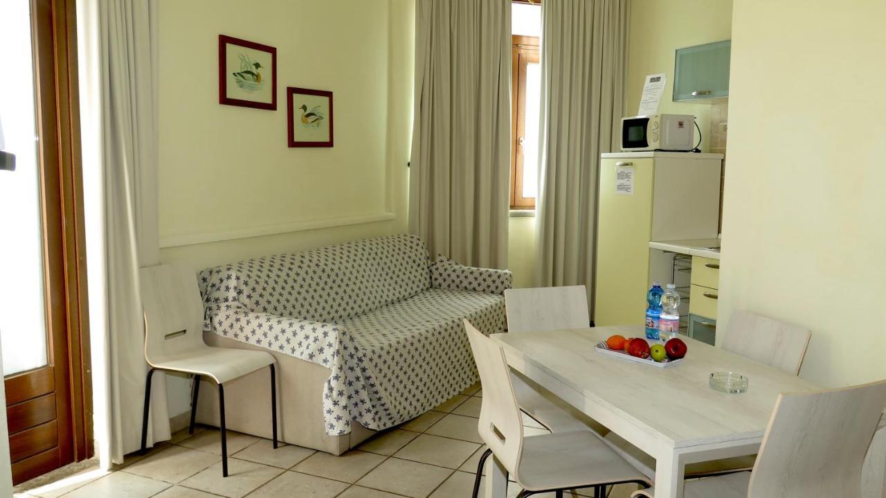 קסטליונה דלה פסקאיה Residenza Turistico Alberghiera Corallo מראה חיצוני תמונה