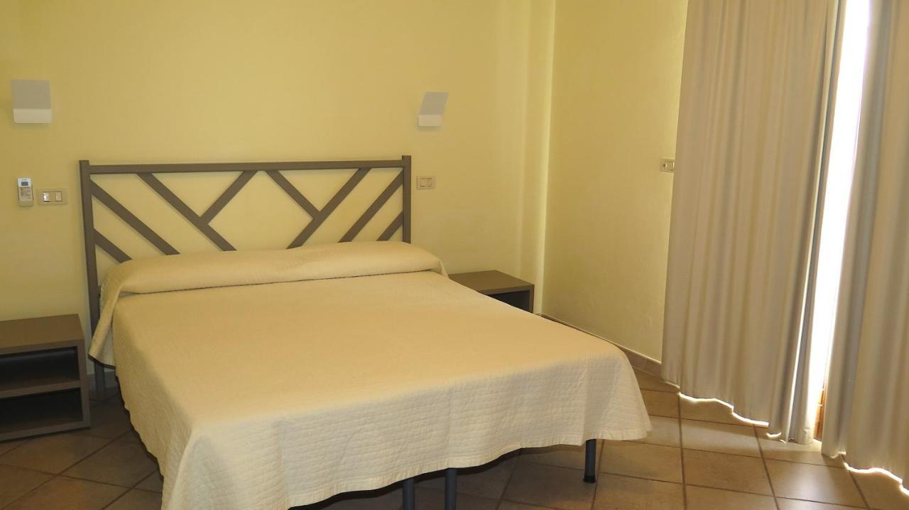 קסטליונה דלה פסקאיה Residenza Turistico Alberghiera Corallo מראה חיצוני תמונה